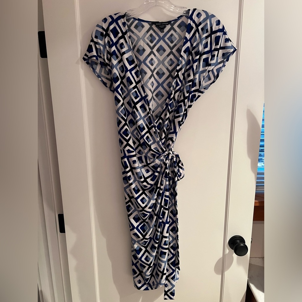 Maggy London Blue and White Patterned Dress 12